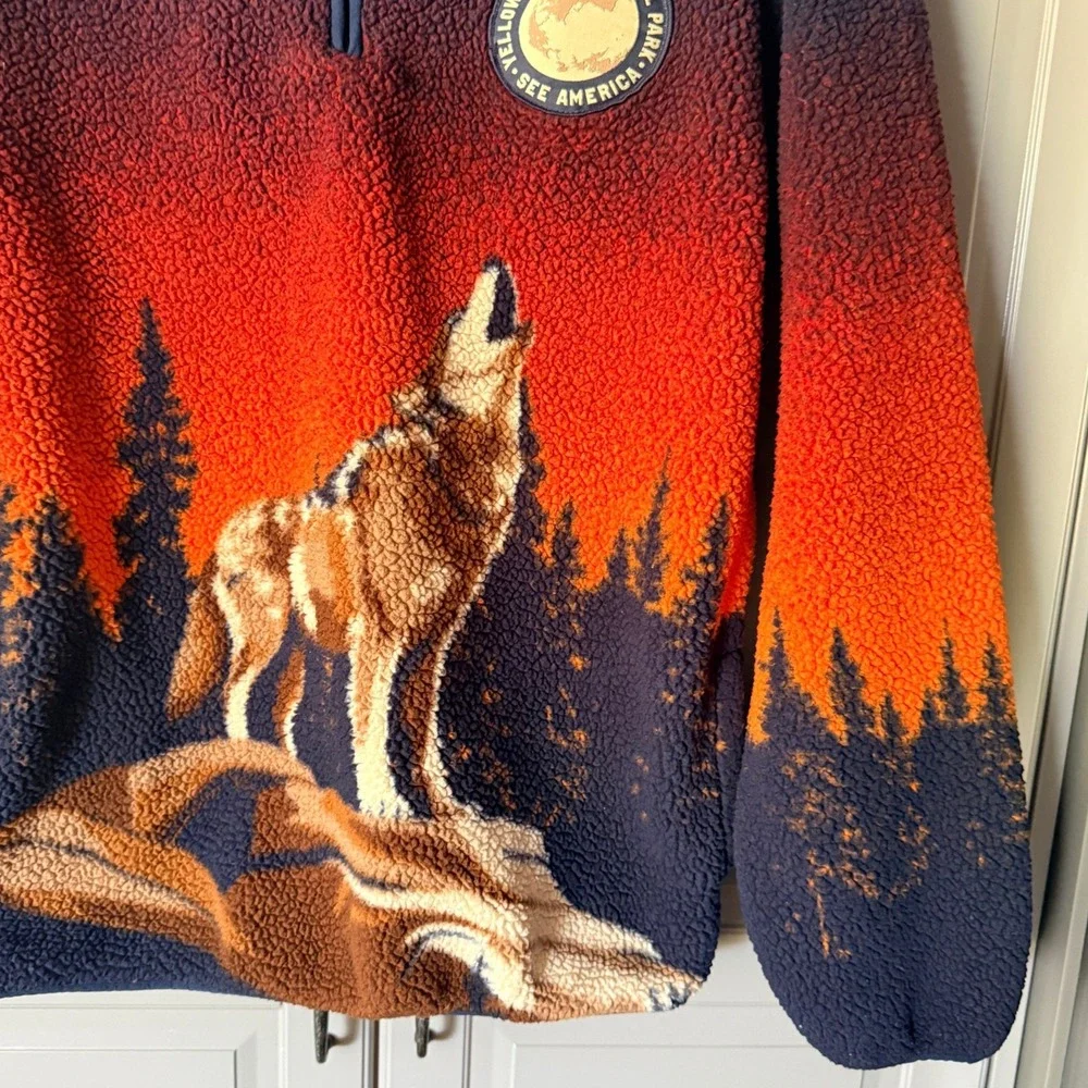 Creative Action Network Youth Yellowstone Wolf 1/4 Fleece Pullover, Multi, 18